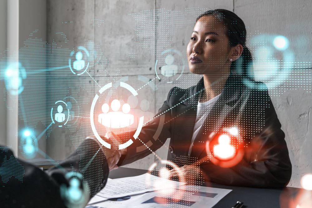 Profissional em ambiente corporativo com elementos digitais de conexão e tecnologia, representando inovação e gestão personalizada de benefícios flexíveis para colaboradores.